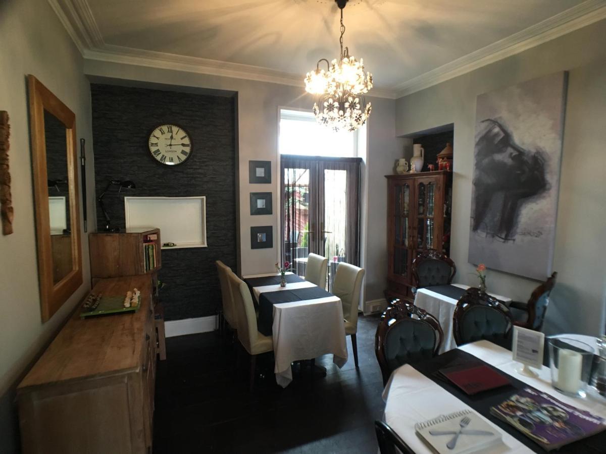 Ty Rosa Rooms Cardiff Zewnętrze zdjęcie