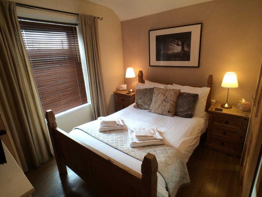 Ty Rosa Rooms Cardiff Zewnętrze zdjęcie